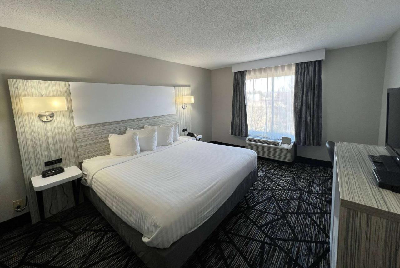 Hotel Baymont By Wyndham Peoria Exterior foto