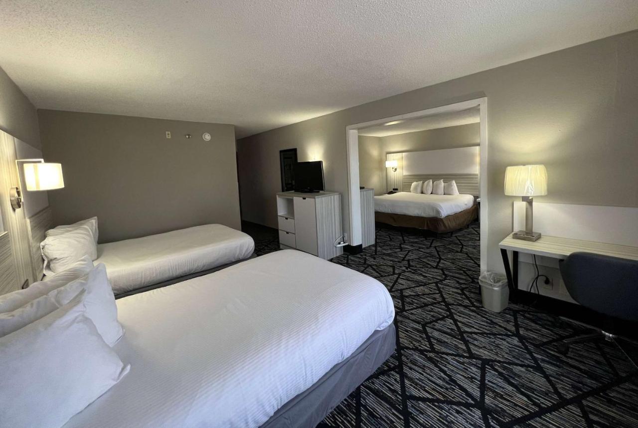 Hotel Baymont By Wyndham Peoria Exterior foto