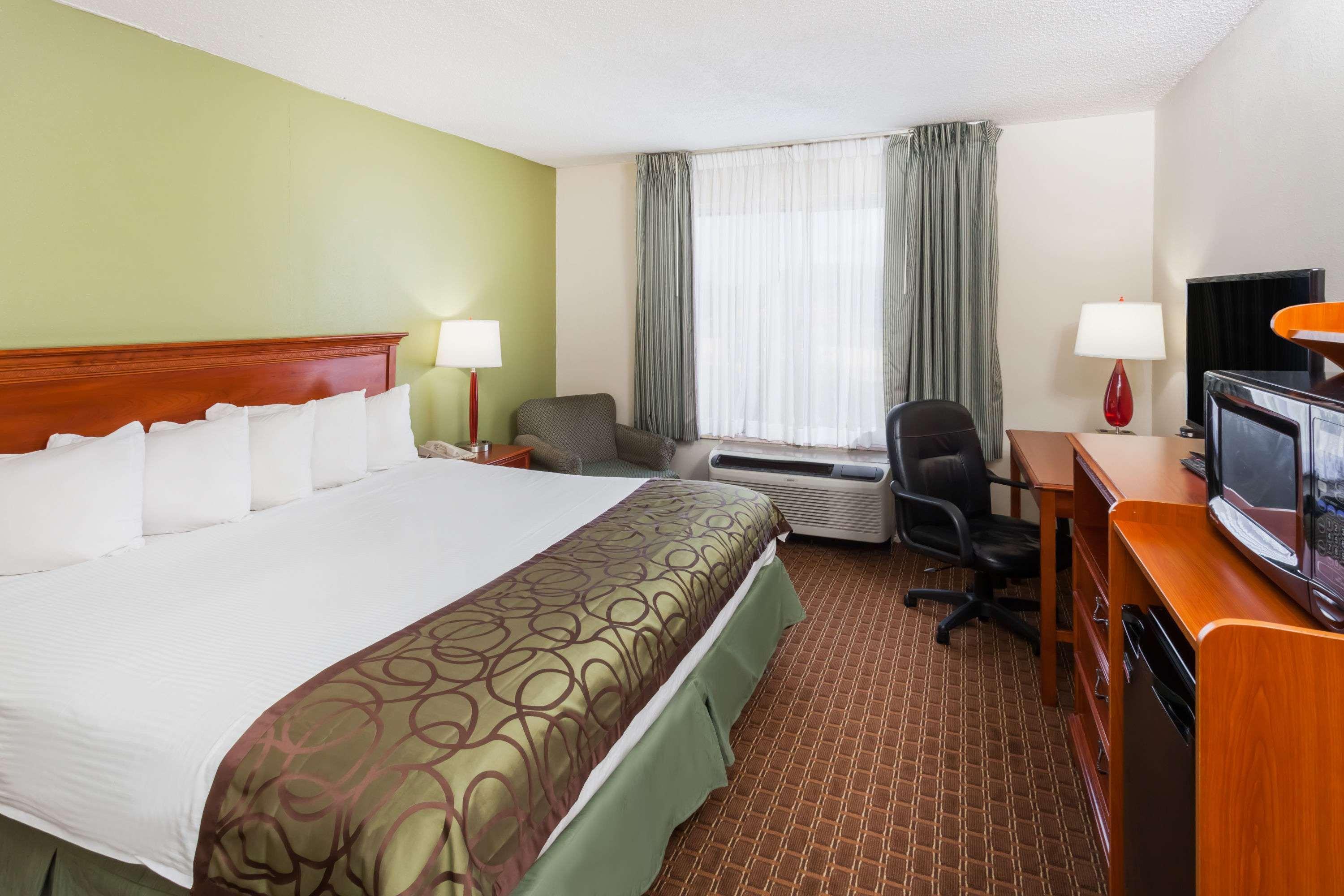 Hotel Baymont By Wyndham Peoria Exterior foto